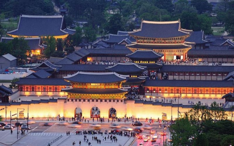 Tour Hàn Quốc: Seoul - Nami - Trượt Tuyết Yangjipine - Hái dâu