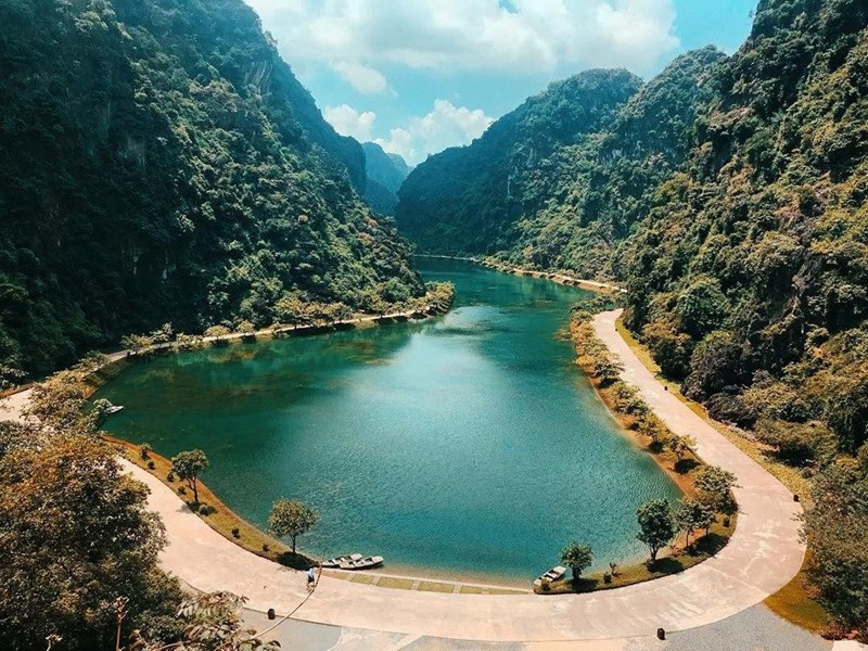 Tour Ninh Bình: Tuyệt Tình Cốc - Tam Cốc - Hang Múa
